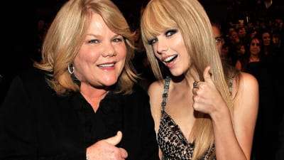 EXCLUSIVE : Taylor Swift celebrates her mom Andrea's birthday, a cancer survivor and a fighter...