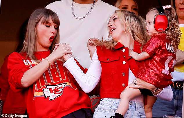 Brittany Mahomes gets fit 'working out with her friend Taylor Swift'