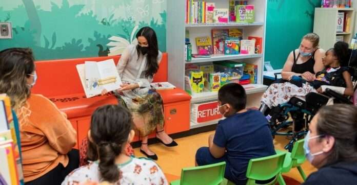 Meghan Markle Excitedly Reads to Kids During Storytime at Children's Hospital Los Angeles
