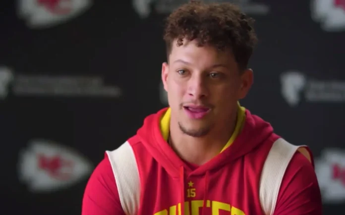 Patrick Mahomes gets really emotional while talking about retirement says all he does is for his family 